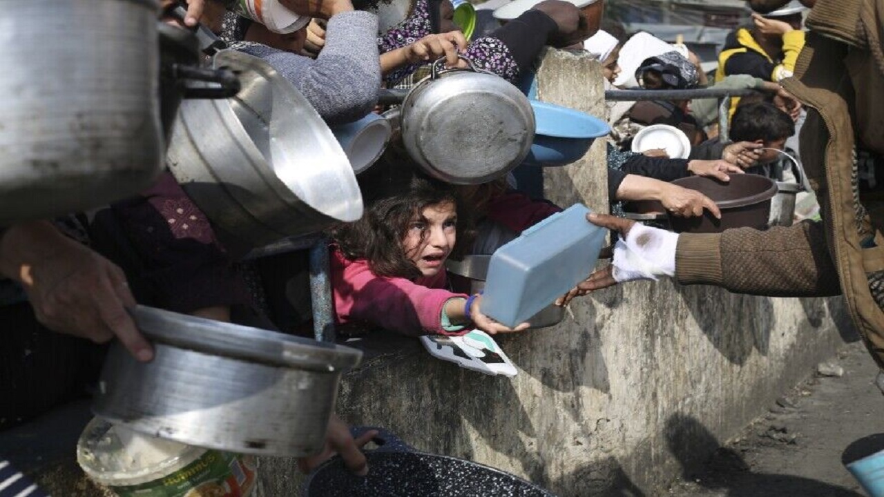 UNICEF: Children's deaths in Gaza can be prevented by preparing food