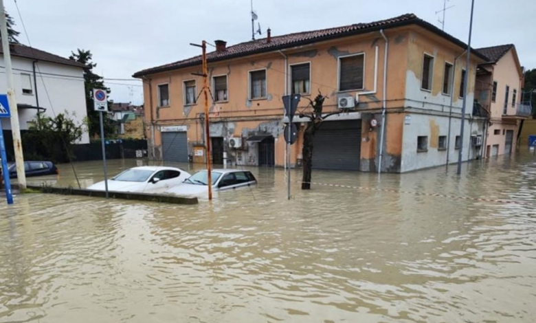 Floods and landslides in Europe claimed 7 lives + video