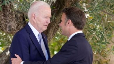 New York Times: Macron and Biden are vulnerable