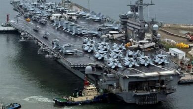 The arrival of the American aircraft carrier in the port of Busan