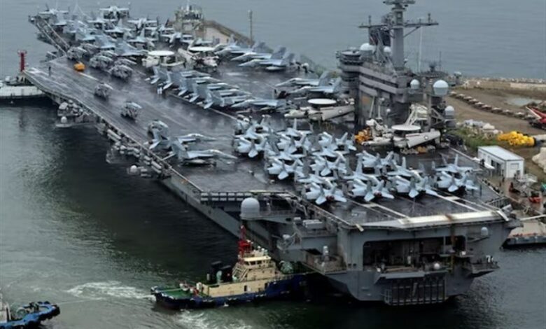 The arrival of the American aircraft carrier in the port of Busan