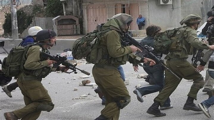 The attack of Zionist soldiers on a village in the West Bank