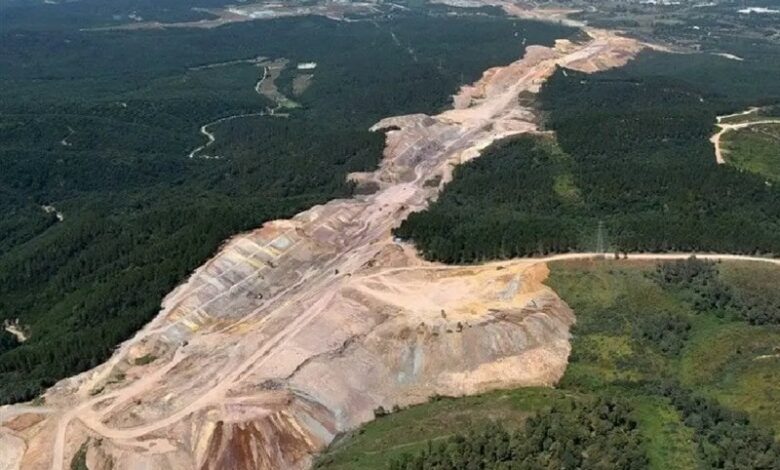 The black sign of the destruction of forests and agricultural lands in Türkiye