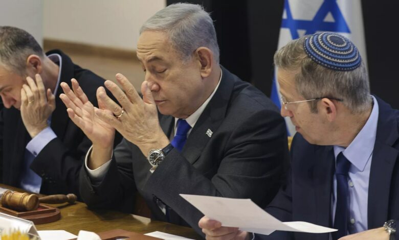 The hand of the Gaza tribes to Netanyahu’s chest