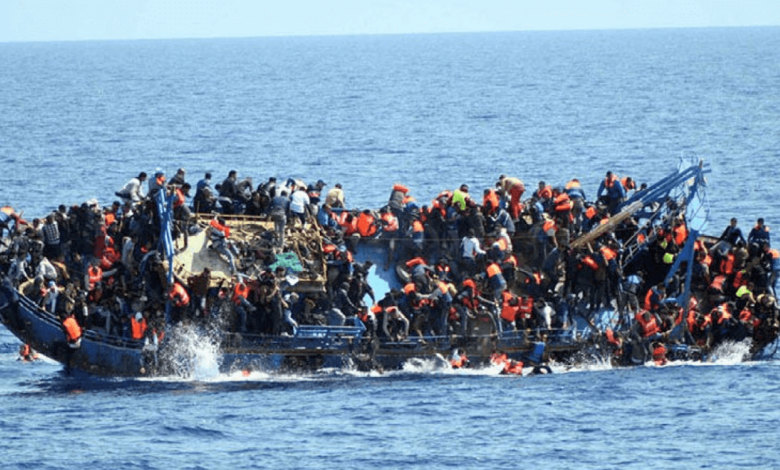 15 dead and 150 missing after the refugee boat overturned near Mauritania