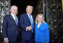 Al-Qassam messengers about Netanyahu and his wife having fun in America