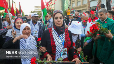 “Companions of the Storm”; The warm embrace of Iranians welcoming the families of the martyrs of Gaza