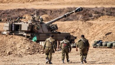 Israeli army commanders: Our soldiers are down