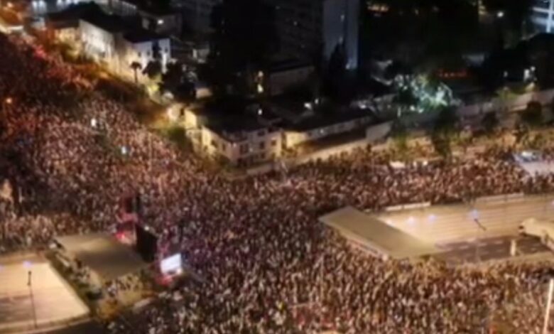 Massive demonstrations of Zionist settlers in Tel Aviv + video