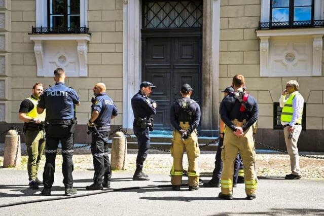 Molotov cocktail attack on the Royal Palace of Norway/ Suspect arrested