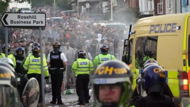 Riot in England following the murder of 3 teenagers/ 40 police officers were injured