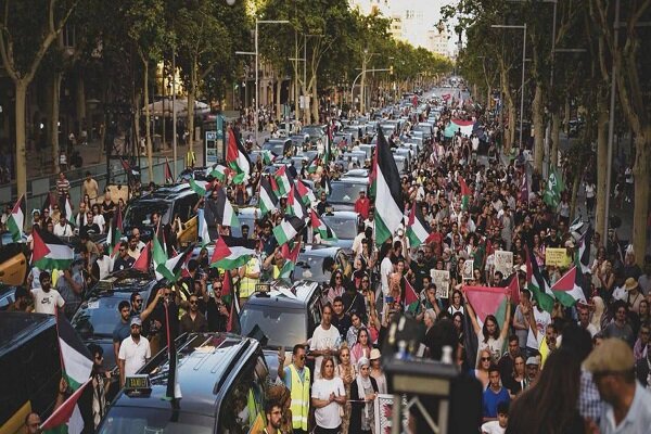 Solidarity of 200 taxi drivers in Spain with Gaza