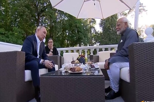 The first meeting between “Putin” and “Modi” + film