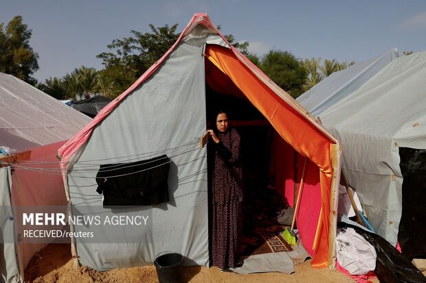 The life of Gaza refugees in the heat of 50 degrees tents+photos