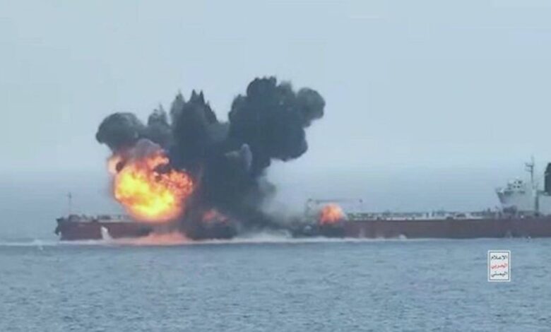 The operation of the Yemeni army in targeting an oil tanker linked to the Zionist regime + video