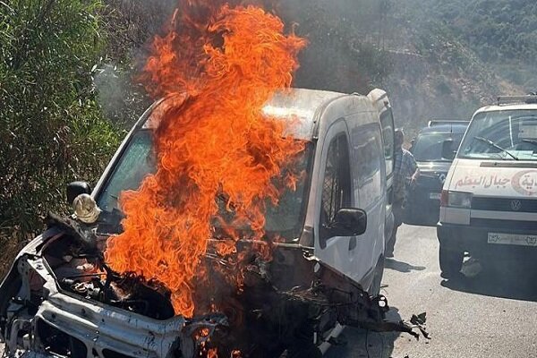 The Zionist regime’s drone attack on a car in “Jabal al-Batam” Lebanon + video