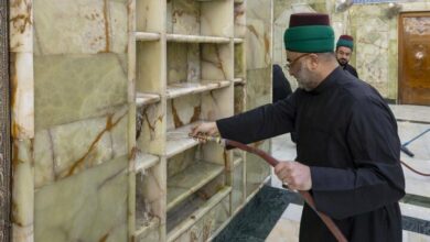 Washing the shrine of Hazrat Abbas (AS) + pictures