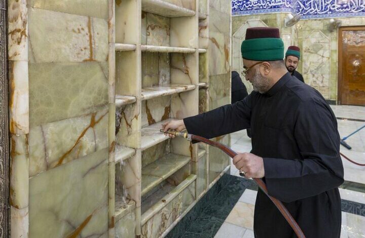 Washing the shrine of Hazrat Abbas (AS) + pictures