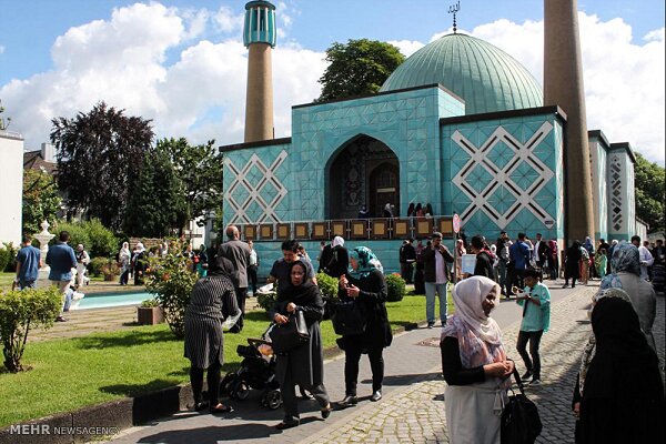 Why did Germany close the “Hamburg Islamic Center”?