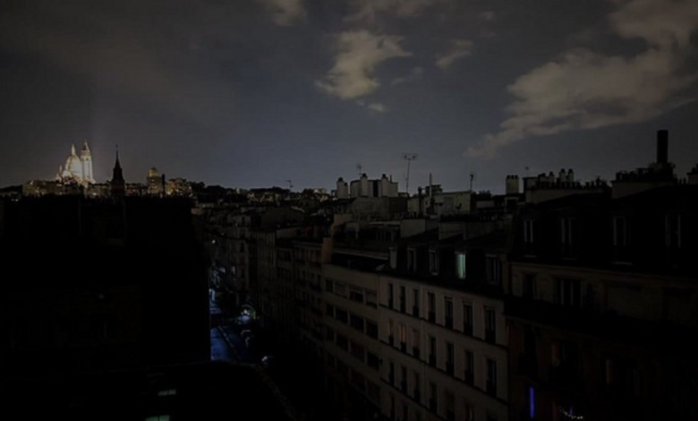 Widespread power outage in Paris