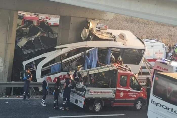 A bus collided with a bridge in Turkey/11 people were killed and 26 were injured + pictures