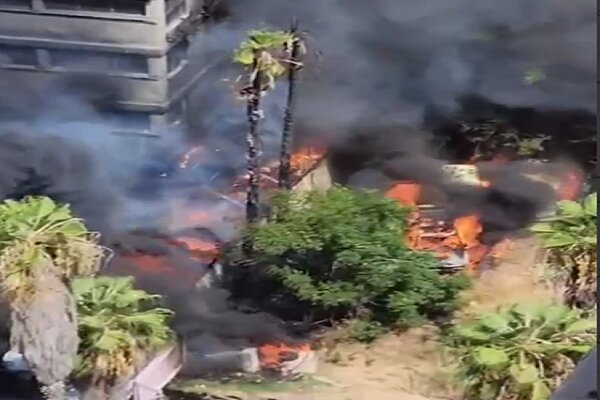 A massive fire in the parking lot of a car in Tel Aviv+film