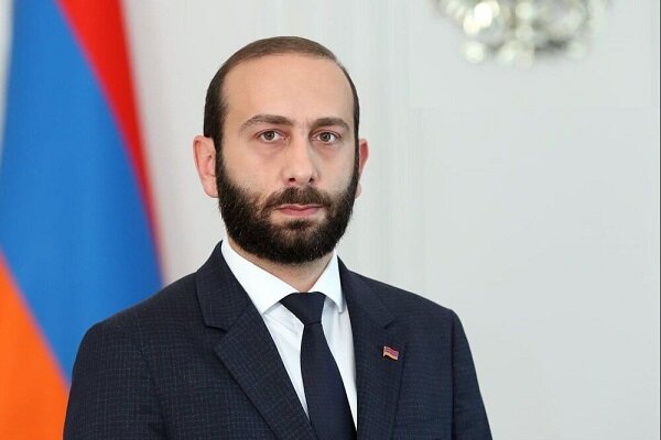 Armenian Foreign Minister’s congratulations to “Iragachi”