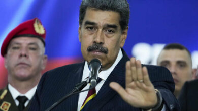 Maduro: I will change half of the cabinet members