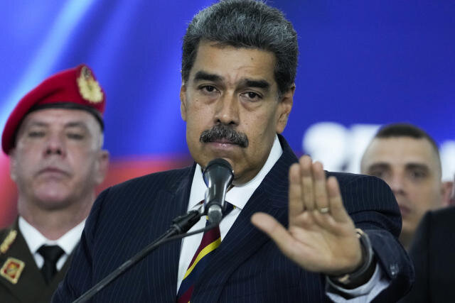 Maduro: I will change half of the cabinet members