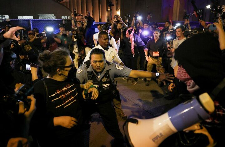 Police clashes with Palestinian supporters 3 kilometers from the Democratic Party Congress + photo