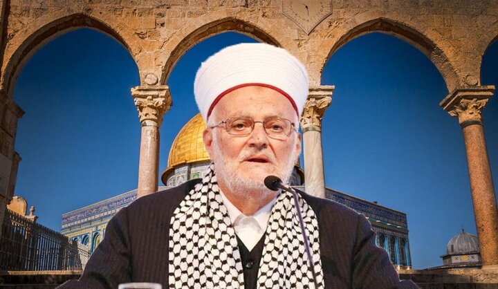 Sheikh “Ikrame Sabri” was banned from entering Al-Aqsa Mosque for six months