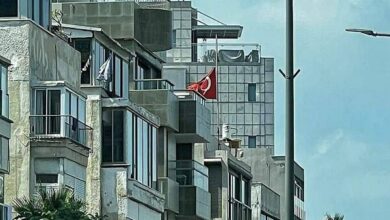 The anger of the Zionist regime over the half-raised Turkish flag in Tel Aviv