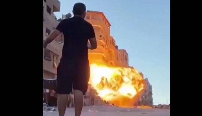 The moment of the bombing of a residential complex in Gaza and the bodies of martyrs left on the ground