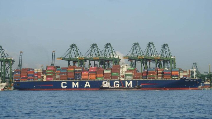 8% decrease in container shipping rates