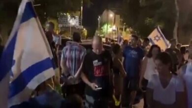 Demonstrations in the occupied city of Herzliya/Protesters’ request to sign the exchange of prisoners