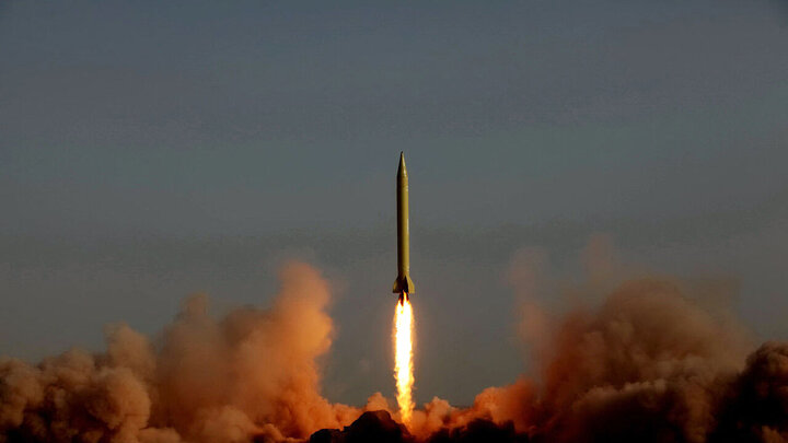 Firing a ballistic missile from Lebanon to the center of Tel Aviv 