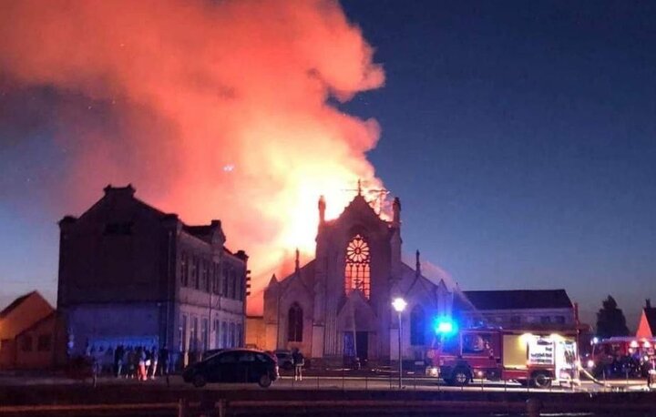 France’s “Saint-Omer” church collapsed after a massive fire