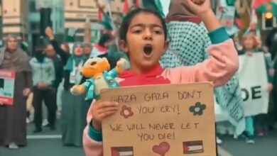 A large demonstration of supporters of Gaza in England + film