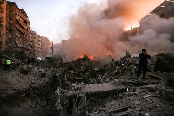 Bombing residential areas near a mosque in the southern suburbs of Beirut