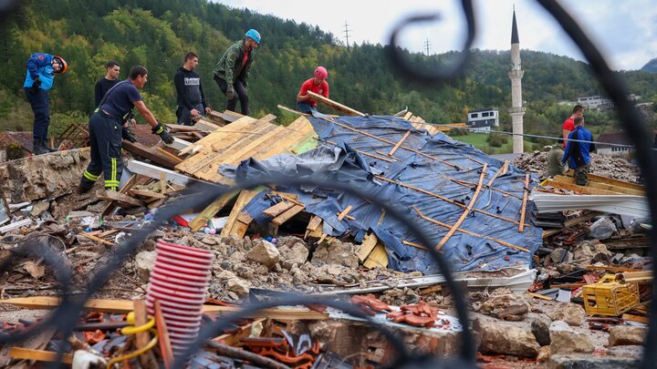 Floods and landslides in Bosnia/ At least 13 people died