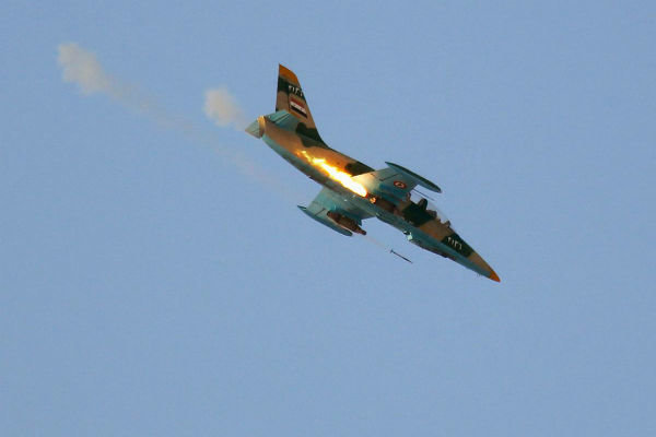 Heavy bombing of terrorist positions in the suburbs of Idlib and Latakia, Syria + video