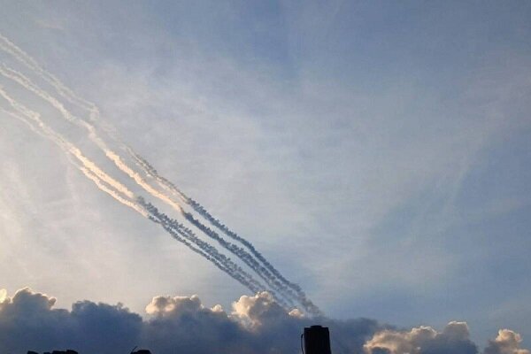 Several explosions were heard in Tel Aviv