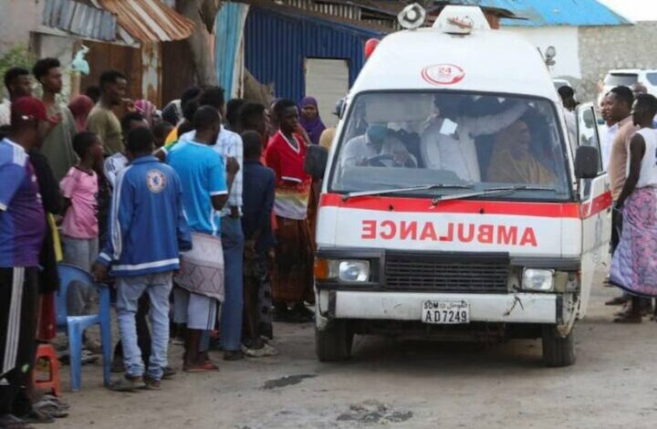 Suicide attack outside the officer college in the capital of Somalia/7 people were killed