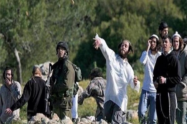 The arrival of a number of Zionist settlers to the north of the Gaza Strip