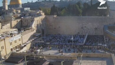 The massive attack of the settlers on the Al-Aqsa Mosque and the gathering in front of the Baraq wall