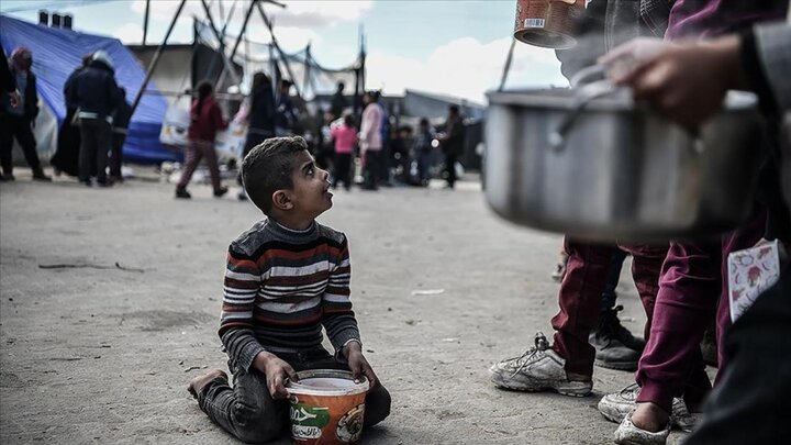 The spread of famine in the Gaza Strip/ a bakery for one million and 200 thousand people!