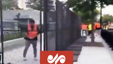 Beginning of fencing around the Congress building and the White House