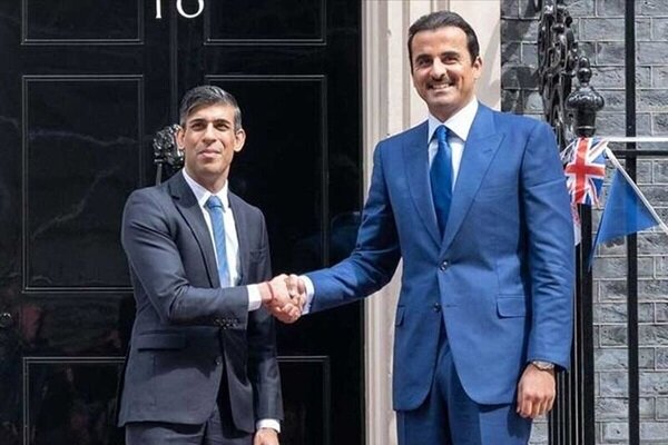 Consultation between the Emir of Qatar and the British Prime Minister about the tensions in Gaza and Lebanon