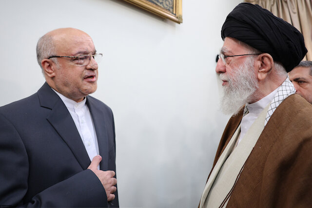 Imam Khamenei met with Iran’s ambassador to Lebanon who was wounded in Zionists’ pager attacks