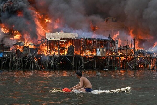 Massive fire in the Philippines/3 thousand people were evacuated